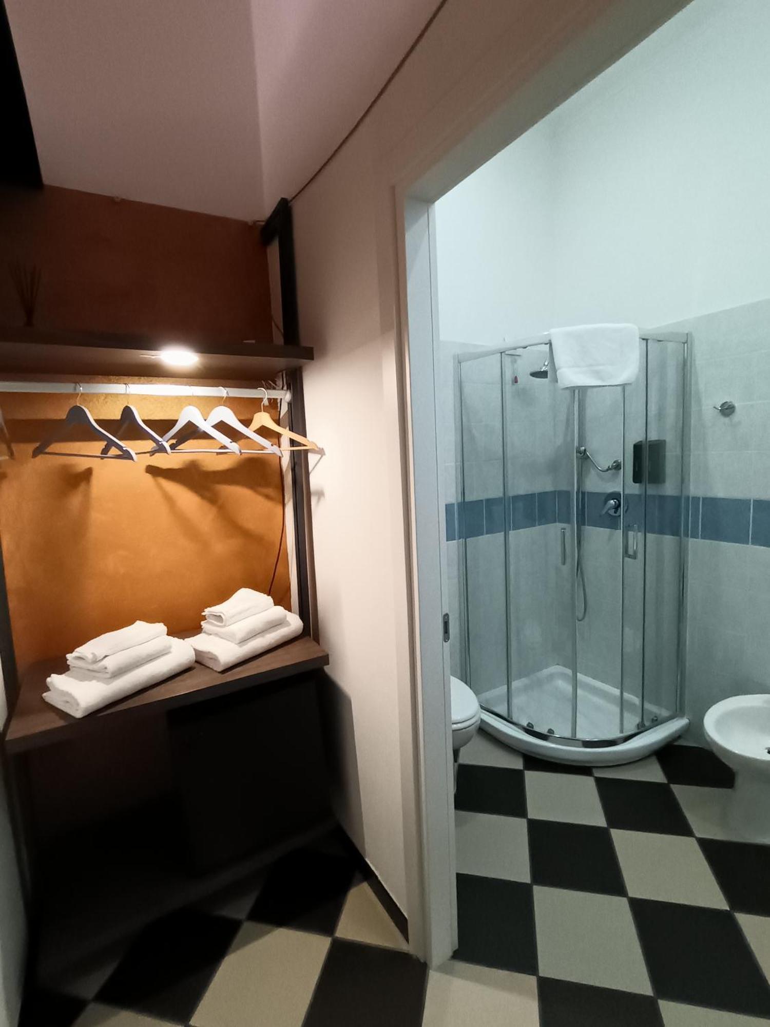 Pensión Mani Cagliari